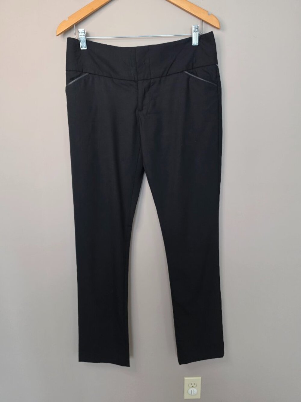 Alice + Olivia Wool Blend Low Rise Bootcut Black Trouser Pants Size 8